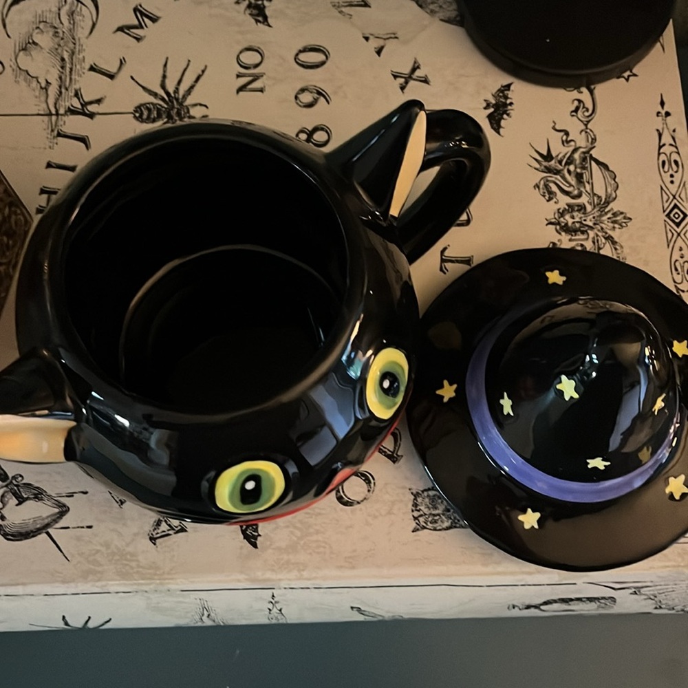Giant Halloween cat mug with lid - Picture 3 of 6